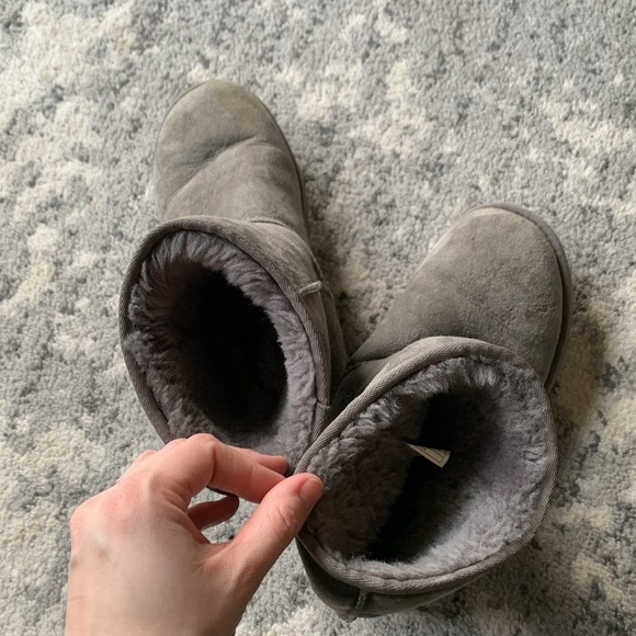 Grey Classic Ugg Boots Size 9 - Picture 10 of 10